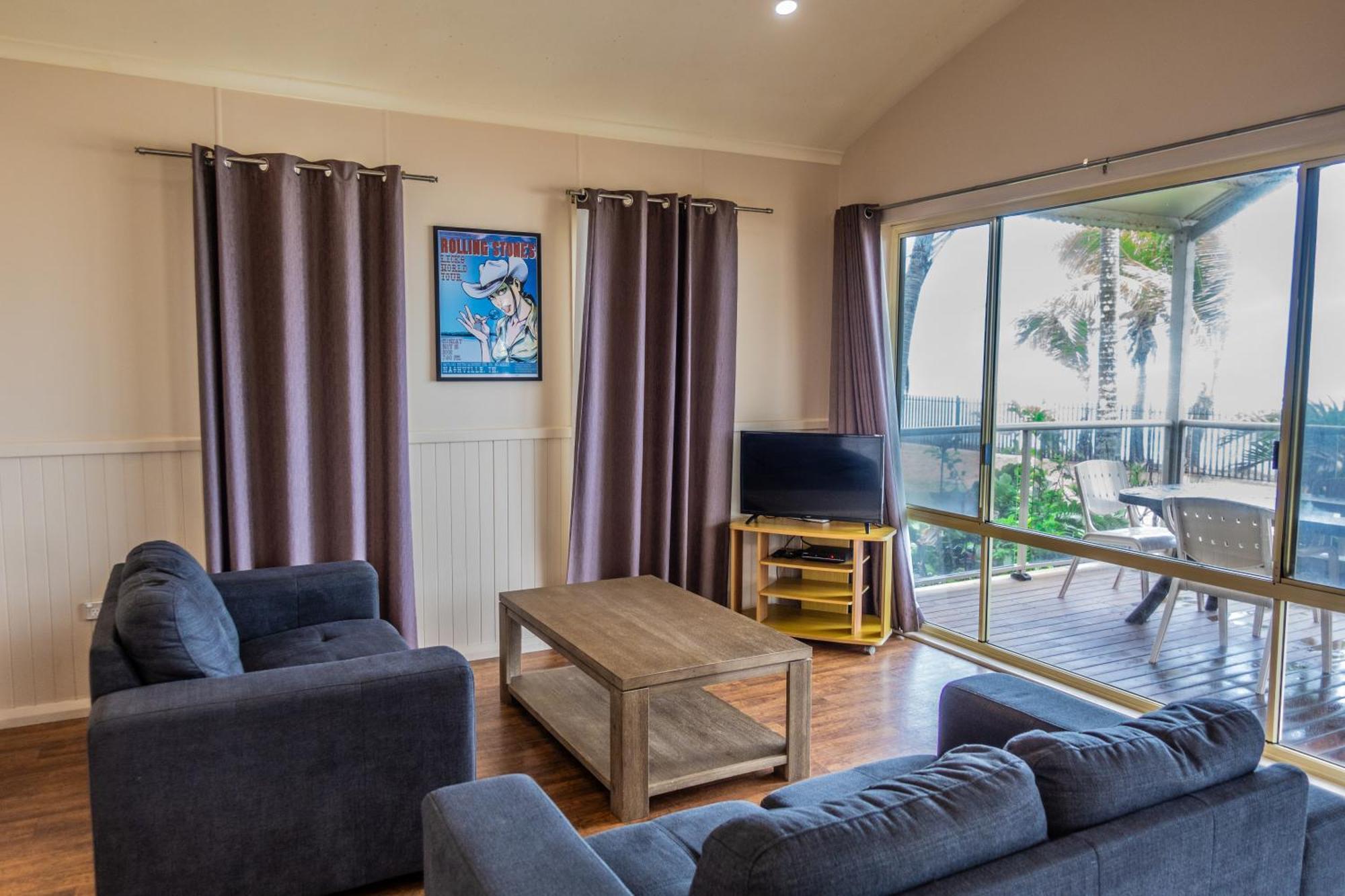 Tasman Holiday Parks - Rollingstone Esterno foto
