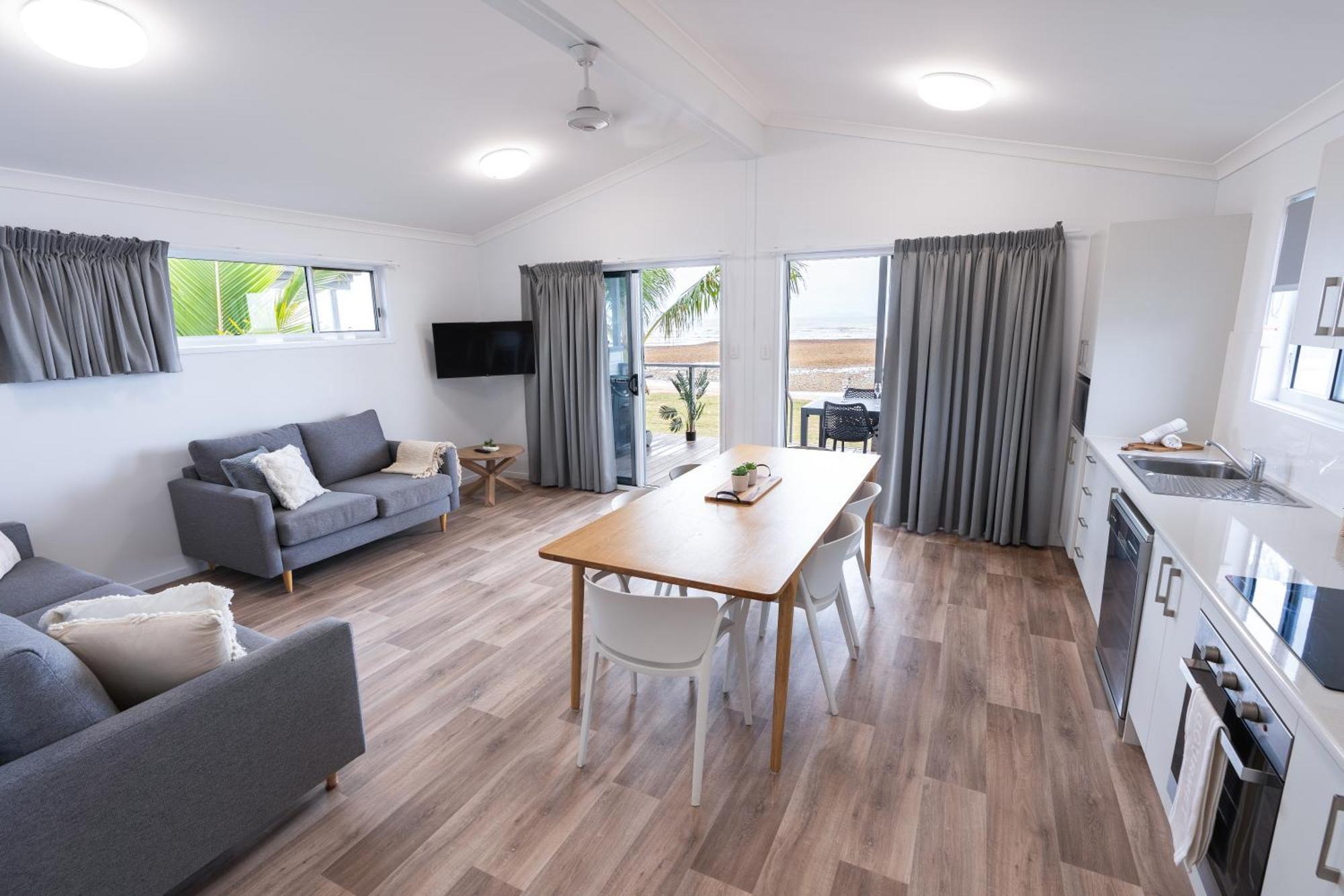 Tasman Holiday Parks - Rollingstone Esterno foto