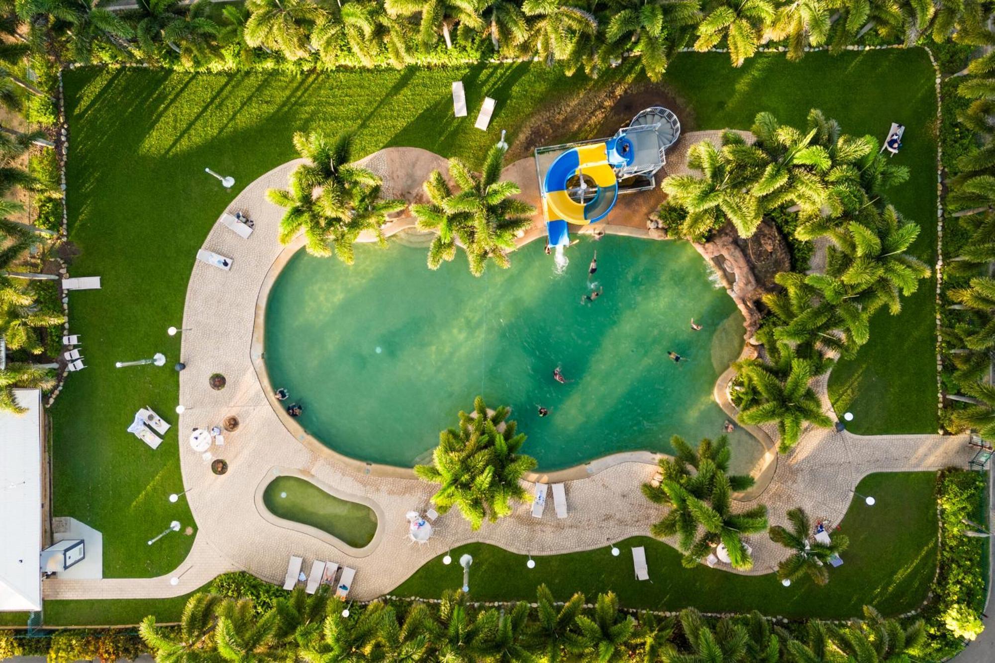 Tasman Holiday Parks - Rollingstone Esterno foto